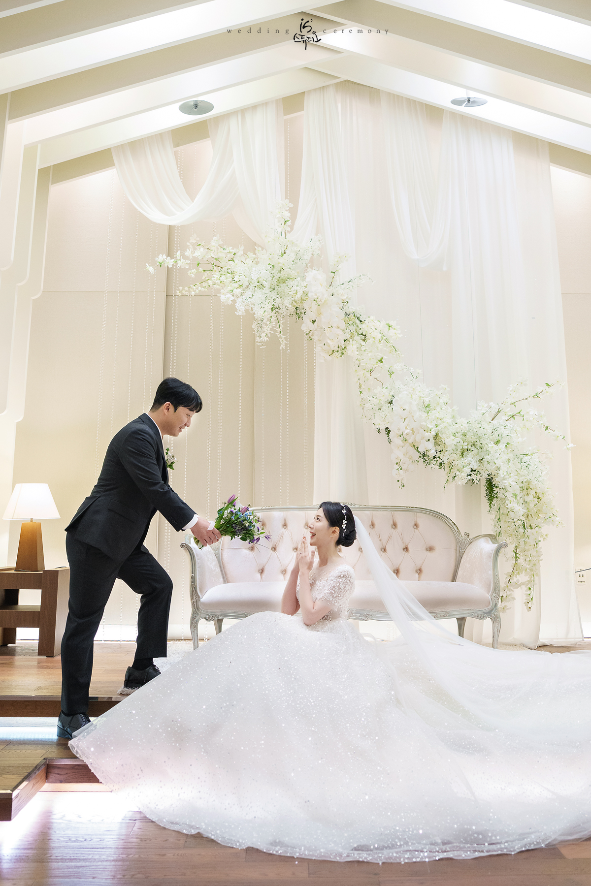 진주 MBC컨벤션 본식 웨딩스냅 리뷰 — iS 스튜디오 시선으로 본 감성 결혼식 (2/3)