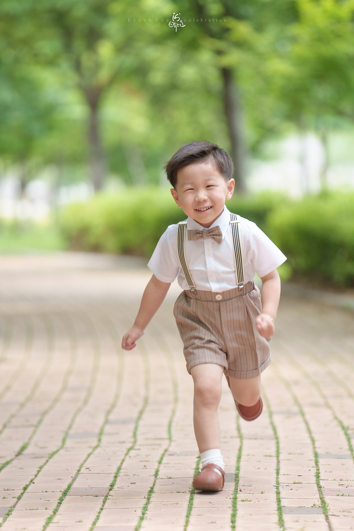 첫 번째 생일, 사랑이 머무는 순간진주 돌스냅 | 아이의 첫 번째 이야기를 사진으로 남기다 이즈스튜디오 & 러보브스튜디오