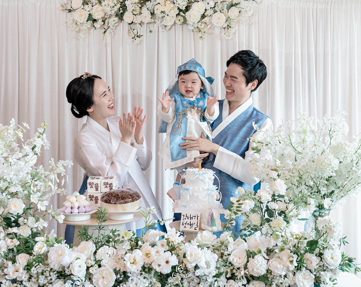 타니CC 에서 진행한 햇살좋은날 우리 주인공의 돌잔치 진주돌스냅